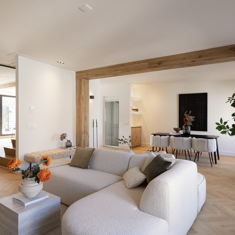 michael van oosten naarderstraat 19 laren 46